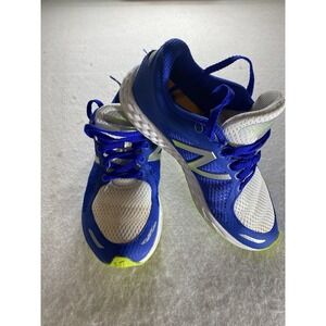 New Balance Fresh Foam Boys Running Shoes Blue Green Size 4 Youth